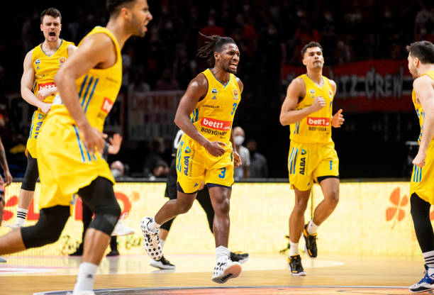 球的巅峰较 球的巅峰较